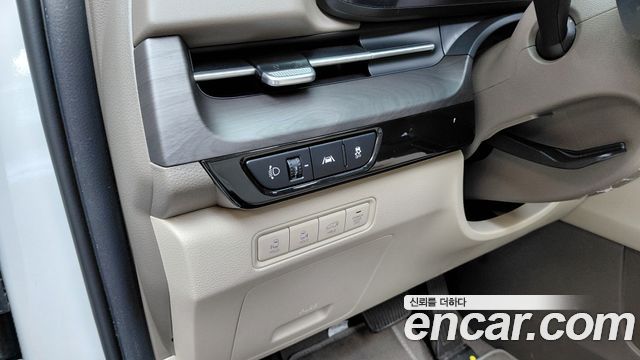 Kia Carnival (IV) Gasoline 9-Seater Signature 2023 — фото 28