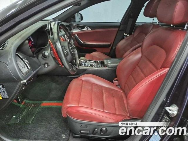 Kia Stinger 3.3 Turbo AWD GT 2020 — фото 15