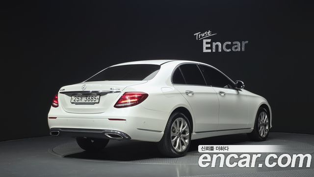 Mercedes-Benz E-Class (W213) E300 4MATIC Exclusive 2018 — фото 2