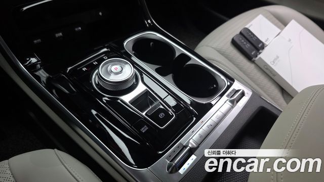 Kia Carnival (IV) Gasoline 9-Seater Signature 2023 — фото 9