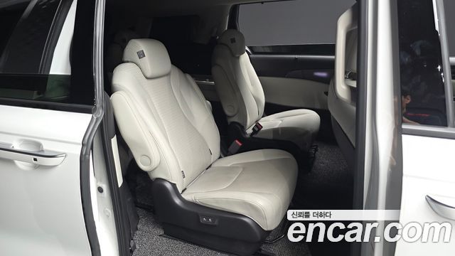 Kia Carnival (IV) Gasoline 9-Seater Signature 2023 — фото 15