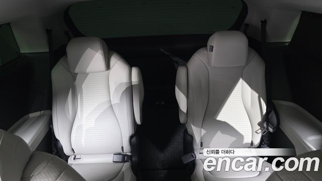 Kia Carnival (IV) Gasoline 9-Seater Signature 2023 — фото 17