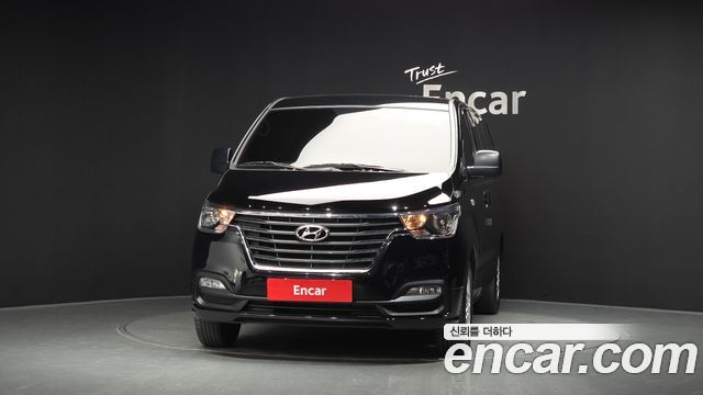 Hyundai Grand Starex Van 5-Seater Modern 2020 — фото 3