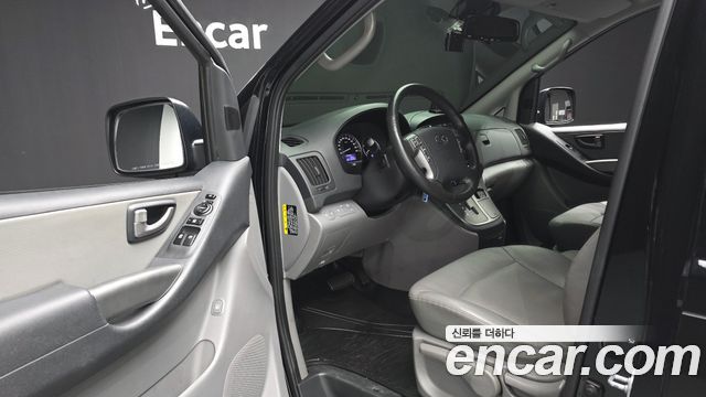 Hyundai Grand Starex Van 5-Seater Modern 2020 — фото 10
