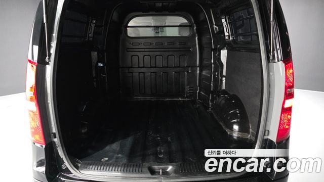 Hyundai Grand Starex Van 5-Seater Modern 2020 — фото 20