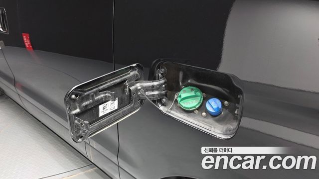 Hyundai Grand Starex Van 5-Seater Modern 2020 — фото 28