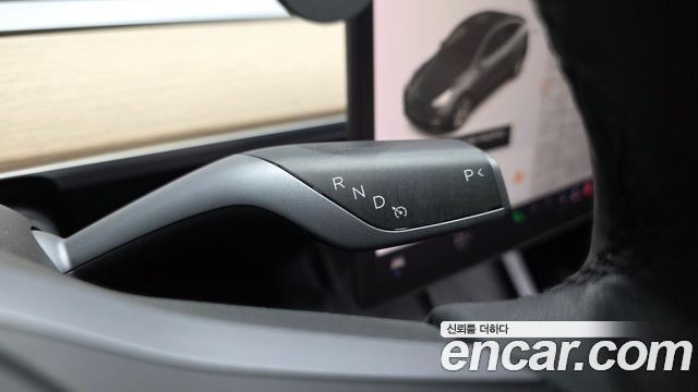 Tesla Model Y Long Range AWD 2021 — фото 9