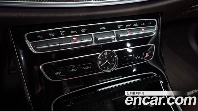 Mercedes-Benz CLS-Class (C257) CLS300d AMG Line 2019 — фото 17