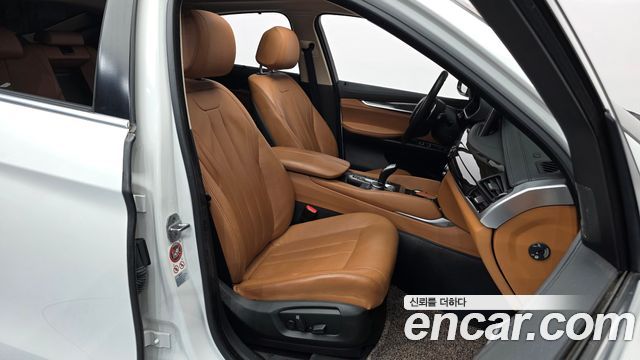 BMW X6 (F16) xDrive 30d 2018 — фото 11