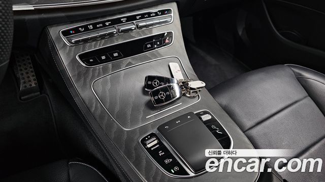 Mercedes-Benz E-Class (W213) E350 4MATIC AMG Line 2022 — фото 23