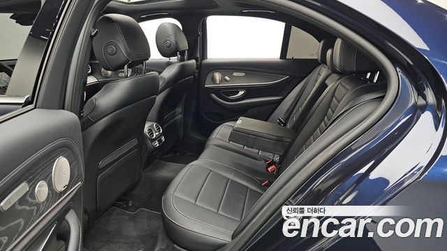 Mercedes-Benz E-Class (W213) E350 4MATIC AMG Line 2022 — фото 32