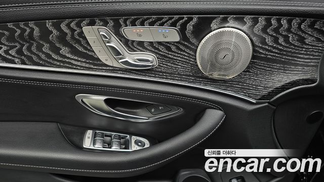 Mercedes-Benz E-Class (W213) E350 4MATIC AMG Line 2022 — фото 34