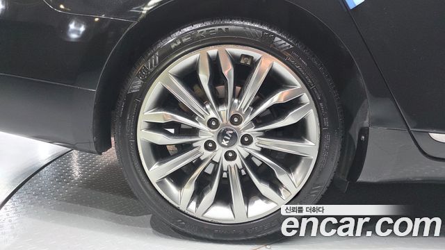 Kia K7 Premier 2.5 GDI Noblesse 2020 — фото 5