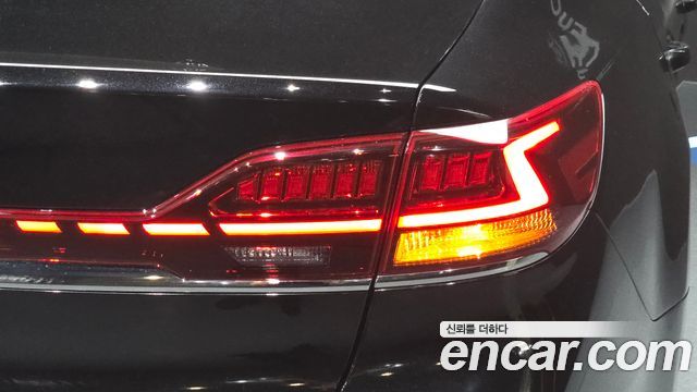 Kia K7 Premier 2.5 GDI Noblesse 2020 — фото 23