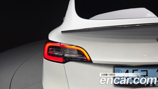 Tesla Model Y Long Range AWD 2021 — фото 29