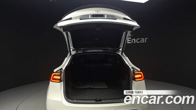 Tesla Model Y Long Range AWD 2021 — фото 37