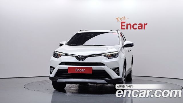 Toyota RAV4 2.5 2WD 4th 2016 — фото 3