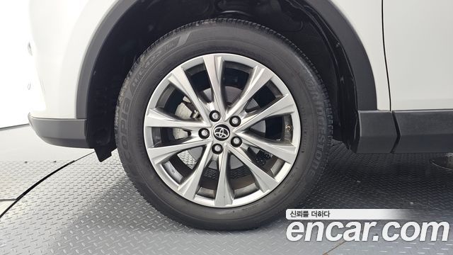 Toyota RAV4 2.5 2WD 4th 2016 — фото 5