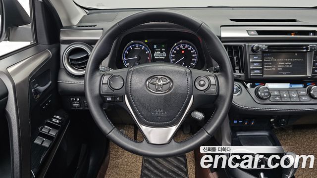 Toyota RAV4 2.5 2WD 4th 2016 — фото 13