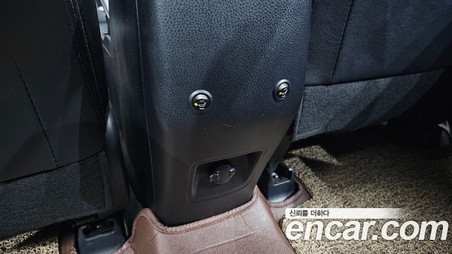 Toyota RAV4 2.5 2WD 4th 2016 — фото 18