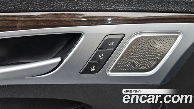 Genesis G80 3.3 GDI AWD Premium Luxury 2017 — фото 33