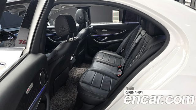 Mercedes-Benz E-Class (W213) E220d Avantgarde 2017 — фото 12