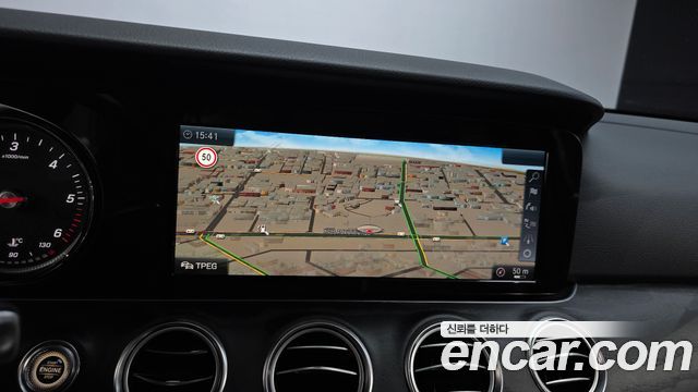 Mercedes-Benz E-Class (W213) E220d Avantgarde 2017 — фото 14