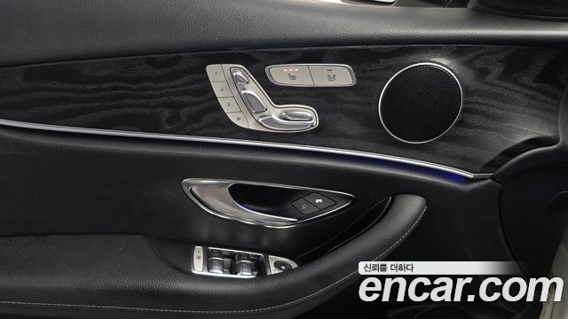 Mercedes-Benz E-Class (W213) E220d Avantgarde 2017 — фото 18