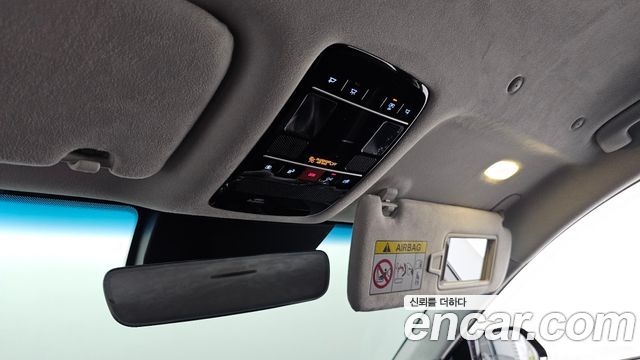 Hyundai Grandeur (GN7) 2,5 Gasoline 2WD Calligraphy 2023 — фото 28
