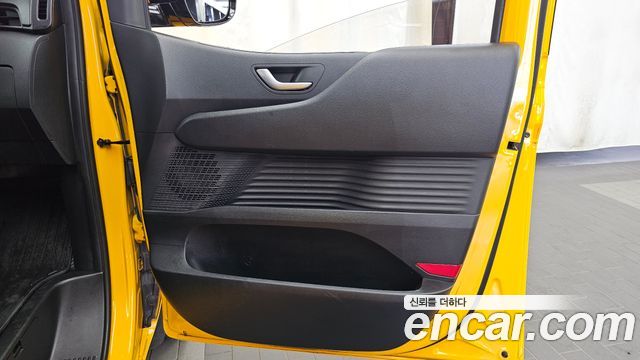 Hyundai Staria L3.5  Kinder Safety Car 11-Seater 2022 — фото 25