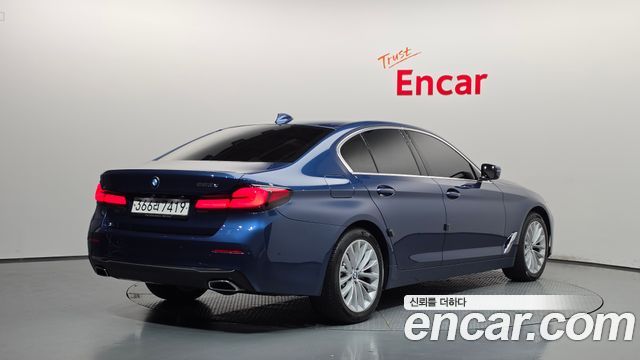 BMW 5 Series (G30) 523d Luxury 2021 — фото 2