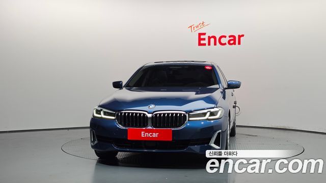 BMW 5 Series (G30) 523d Luxury 2021 — фото 3