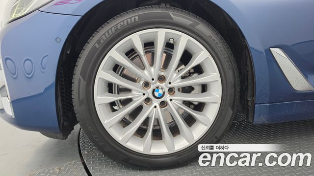 BMW 5 Series (G30) 523d Luxury 2021 — фото 5