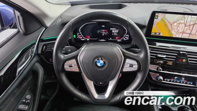 BMW 5 Series (G30) 523d Luxury 2021 — фото 13