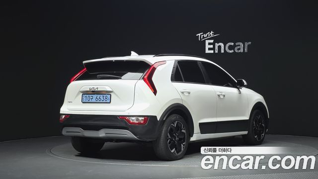 Kia Niro EV Air 2023 — фото 2