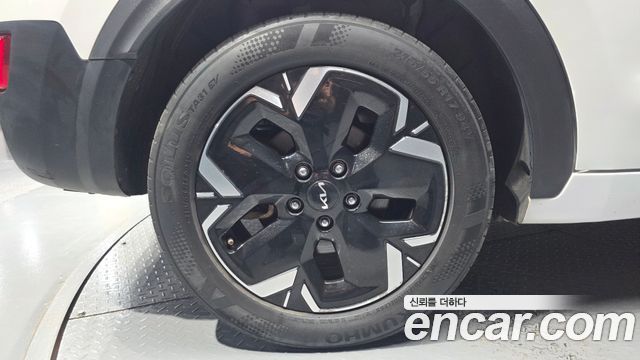 Kia Niro EV Air 2023 — фото 5