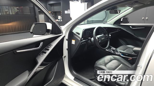 Kia Niro EV Air 2023 — фото 10