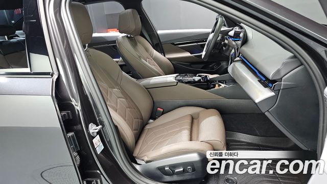 BMW 5 Series (G60) 520i M Sport 2024 — фото 26