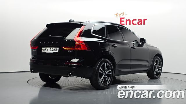 Volvo XC60 (II) D5 Momentum 2019 — фото 2