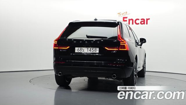 Volvo XC60 (II) D5 Momentum 2019 — фото 4