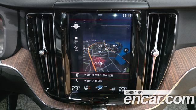 Volvo XC60 (II) D5 Momentum 2019 — фото 14
