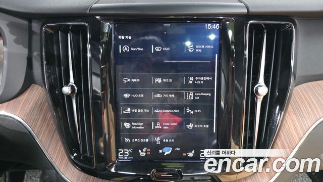 Volvo XC60 (II) D5 Momentum 2019 — фото 16