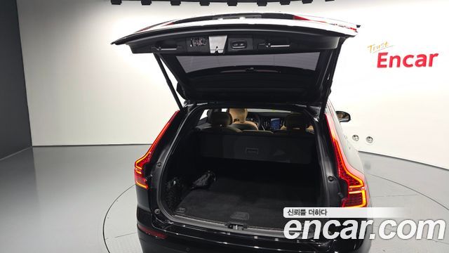 Volvo XC60 (II) D5 Momentum 2019 — фото 20