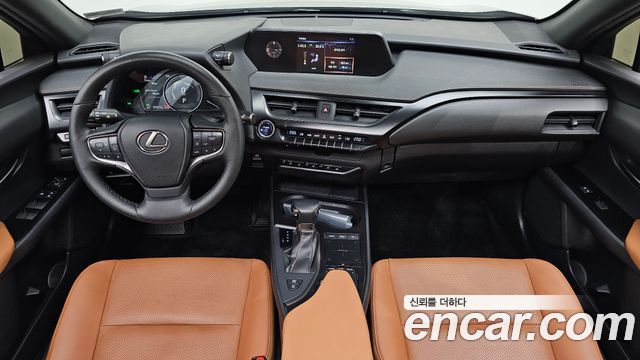Lexus UX250h 2.0 2WD 2019 — фото 7