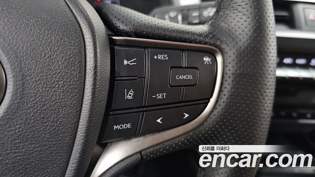Lexus UX250h 2.0 2WD 2019 — фото 29