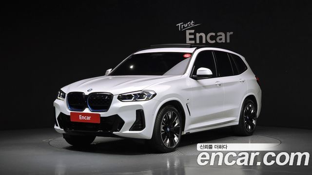 BMW iX3 M Sports