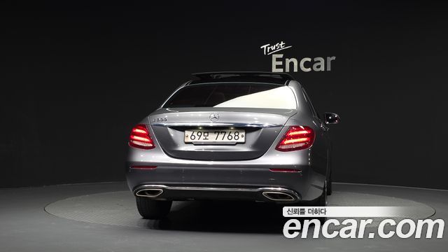 Mercedes-Benz E-Class (W213) E300 Avantgarde 2019 — фото 4