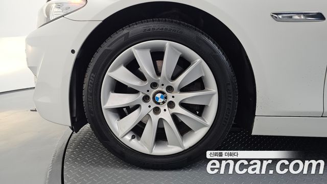 BMW 5 Series (F10) 528i 2012 — фото 5