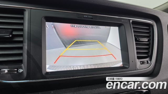 Kia Carnival 9-Seater Luxury 2020 — фото 17