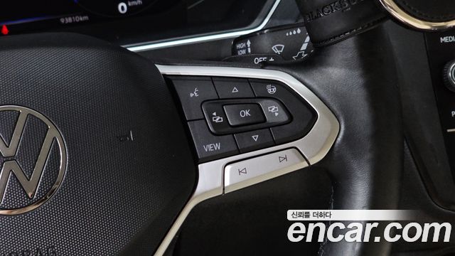 Volkswagen Tiguan (II) 2.0 TDI Premium 2022 — фото 16
